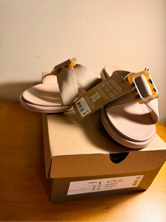 OluKai Shoes - OluKai La'i Beige Slide Sandals with Tortoiseshell Buckle